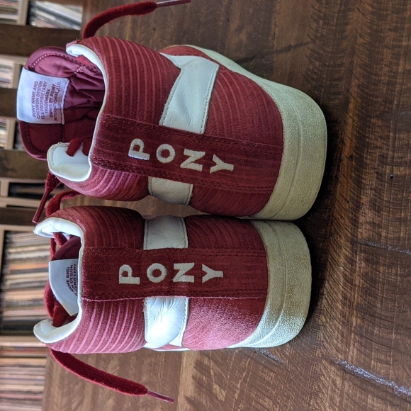 High Top Sneaker - Picture 3 of 4